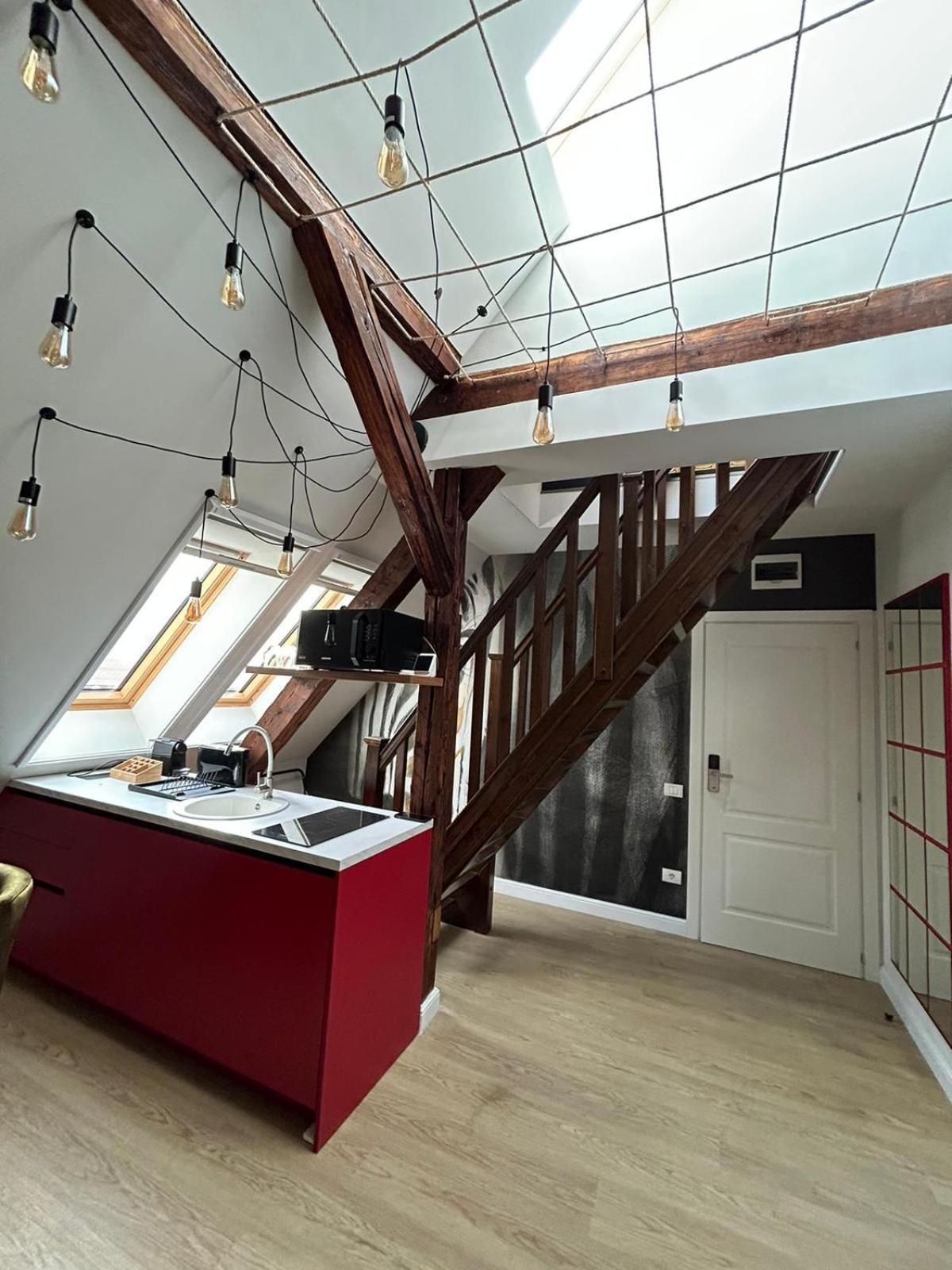 Leda Residence Орадеа Екстериор снимка