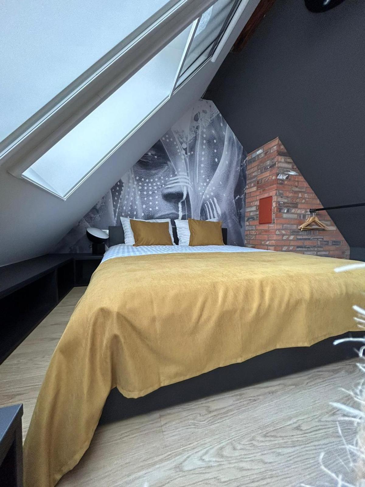 Leda Residence Орадеа Екстериор снимка