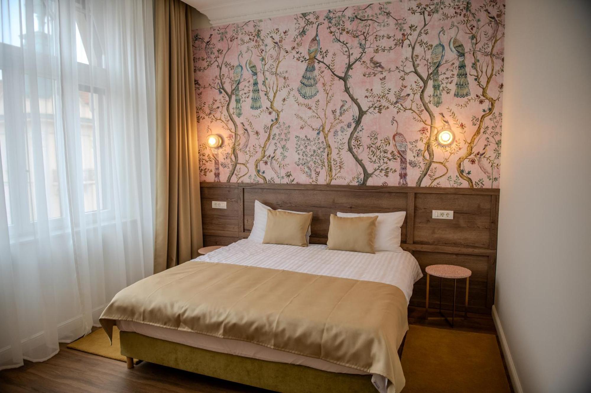 Leda Residence Орадеа Екстериор снимка