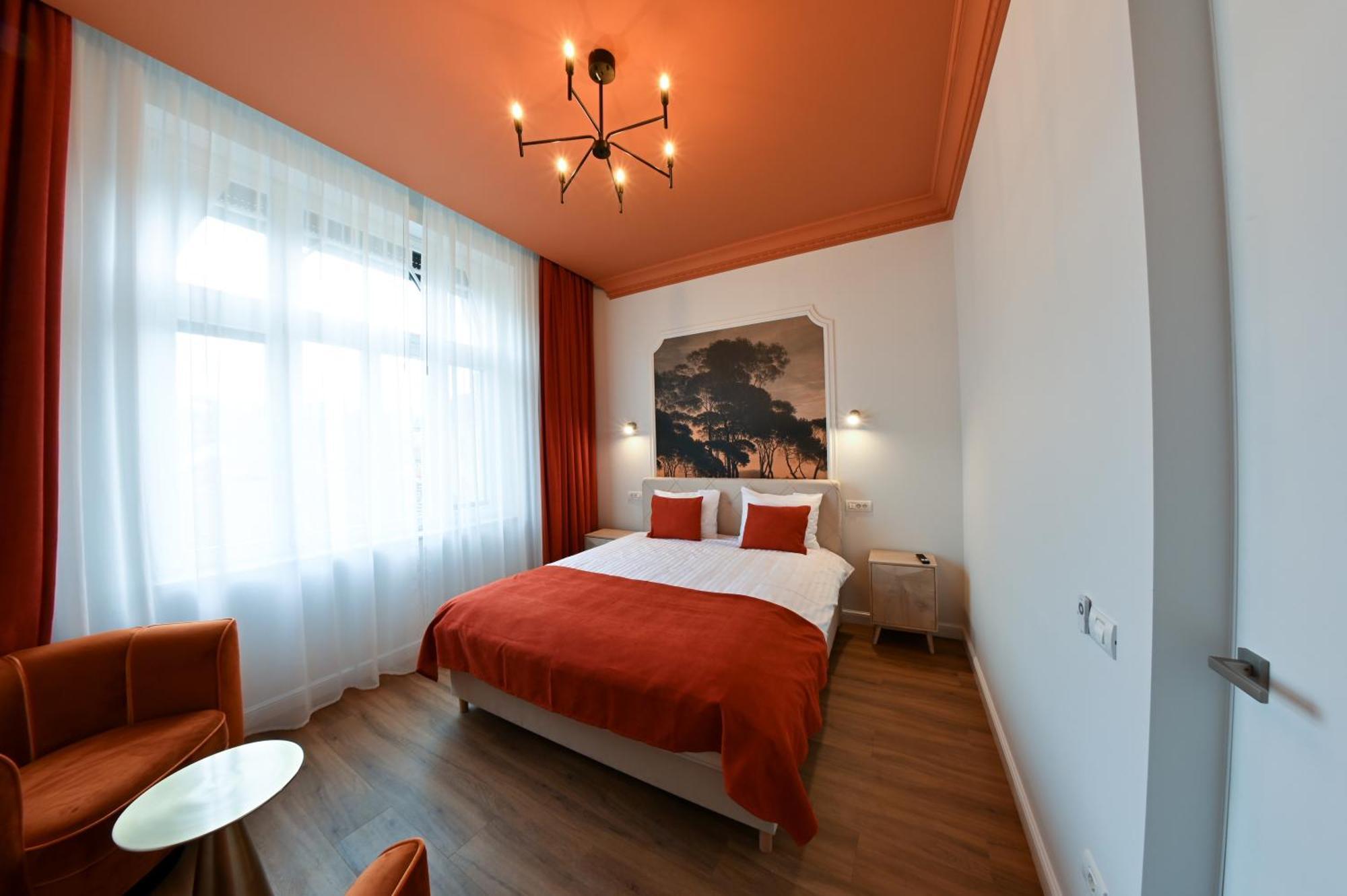 Leda Residence Орадеа Екстериор снимка